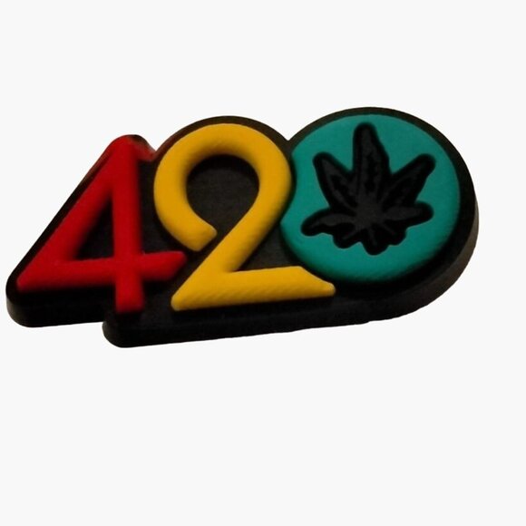 Cannabis Shoe Charm 420 Rasta Leaf 1 Inch Black Red Yellow Green - Picture 1 of 3